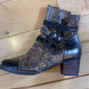 L'Artiste by Spring Step Elsie Leather Boot